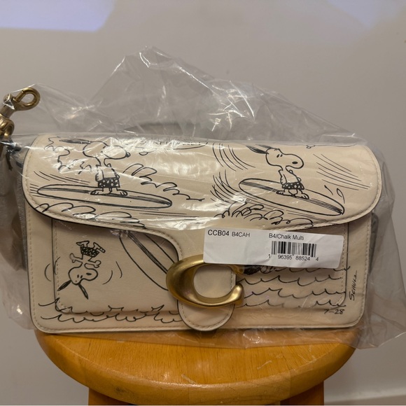 BNWT Coach x Peanuts Tabby Shoulder Bag 26 - Picture 10 of 11